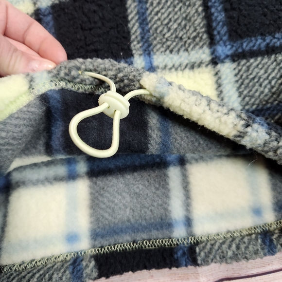 NWOT American Eagle cropped plaid fleece‎ pullover 1/4 zip medium. - Picture 4 of 7